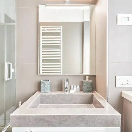 Easylife - Moderno E Climatizzato In Cadorna Fn
